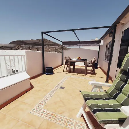 Sunset Terrace With Ocean Views דירה *